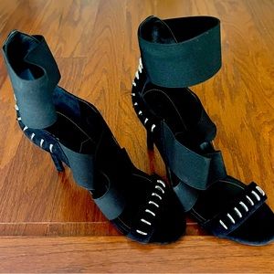 Kendall & Kylie black suede with silver accents size 8M